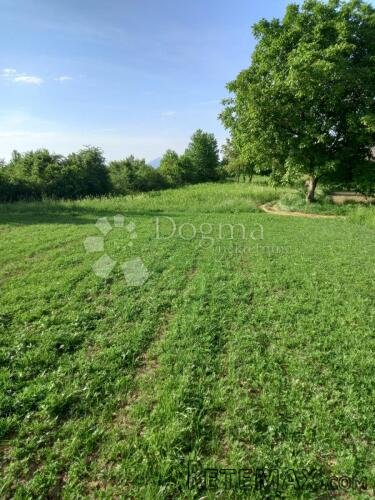 Građevinsko zemljište pored Pitvičkih Jezera - 2
