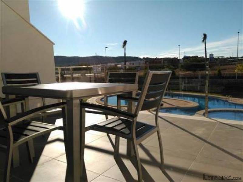 2 Bedroom 2 Bathroom Bungalow In Los.. - 2