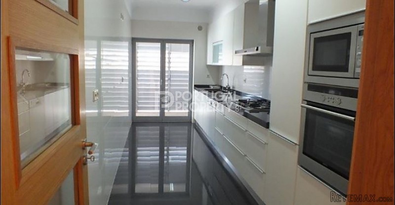 Investment Apartment in Graca - 2