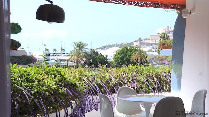 2 bedroom Apartment For Sale: Marina..