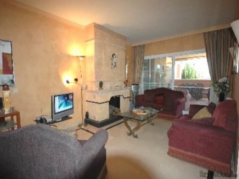 4 Bedroom Garden Apt. For Sale In.. - 2
