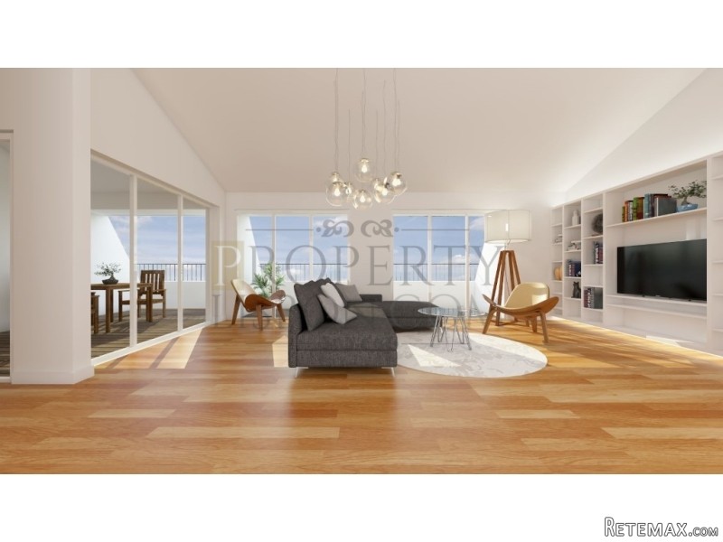 Avenidas Novas large apartments with..
