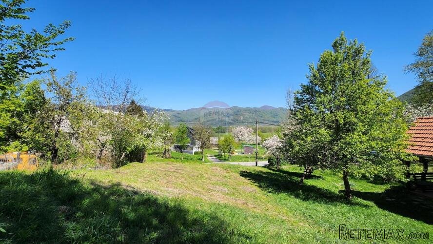 Gorski Kotar, Lič - građevinski teren 1066 m2