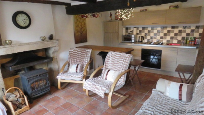 Beautifully renovated fermette, plus.. - 2