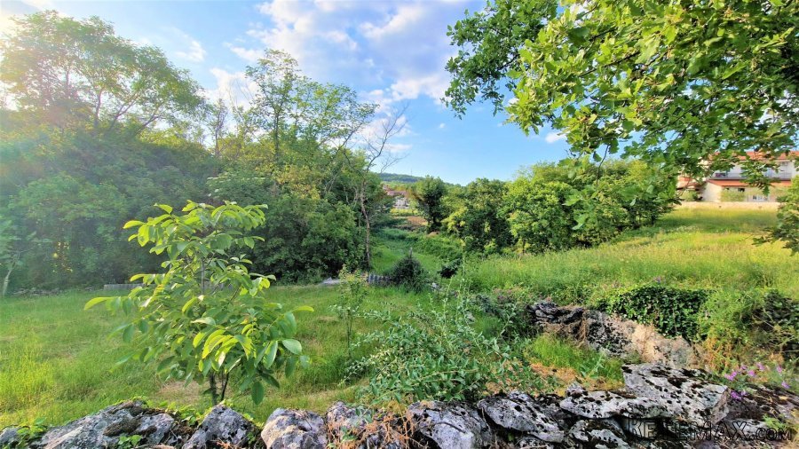 Istra,okolica Buzeta-Građevinsko zemljište u mirnom okruženj - 2