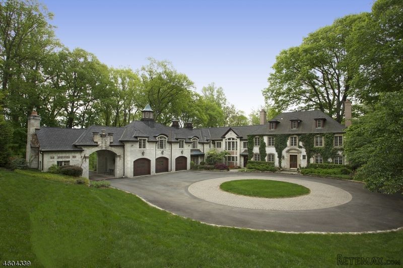 5 bedroom Detached House For Sale: 45..