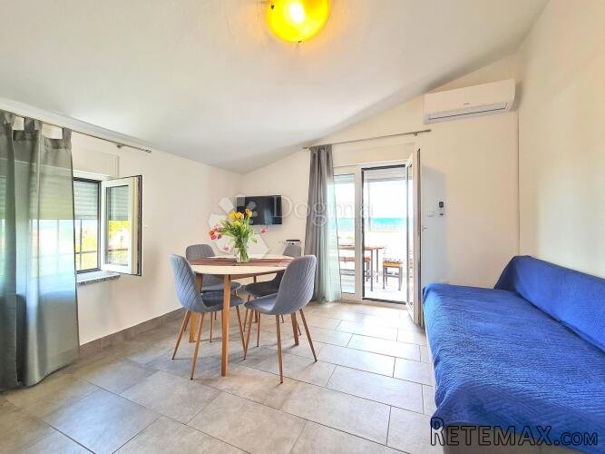 Kuća s 8 apartmana spremna za turistički najam - 9