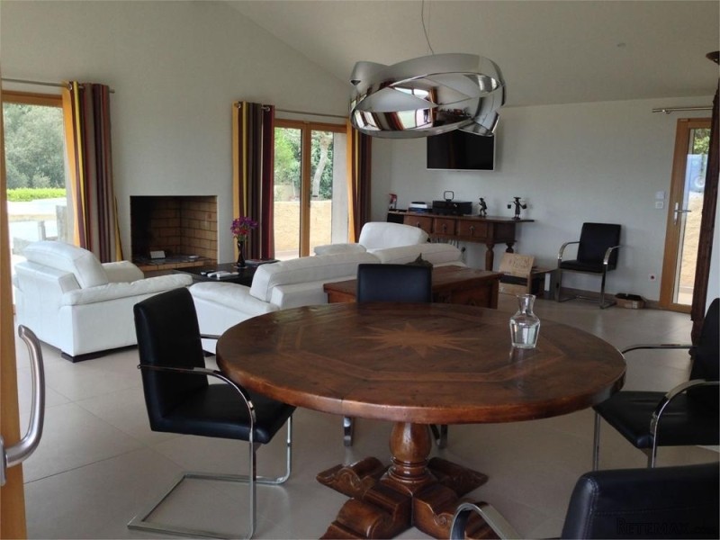 Magnificent Property With Exceptional.. - 2