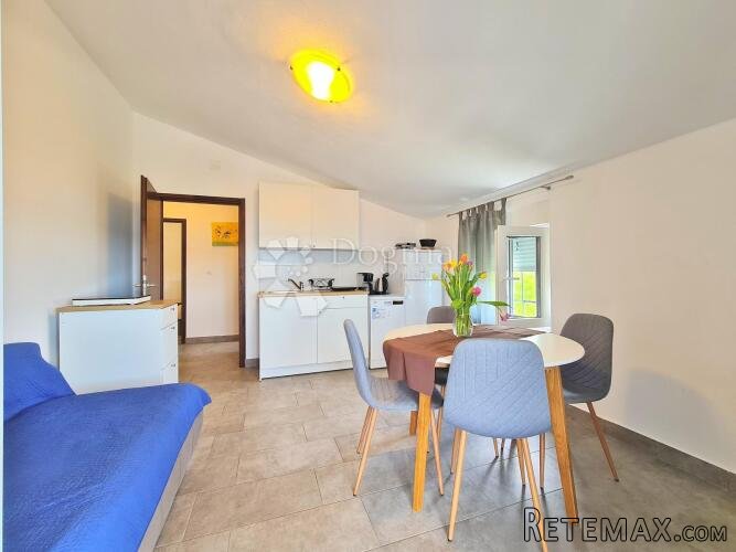 Kuća s 8 apartmana spremna za turistički najam - 10