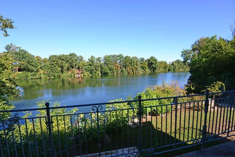 On The Banks Of The River Lot - 2