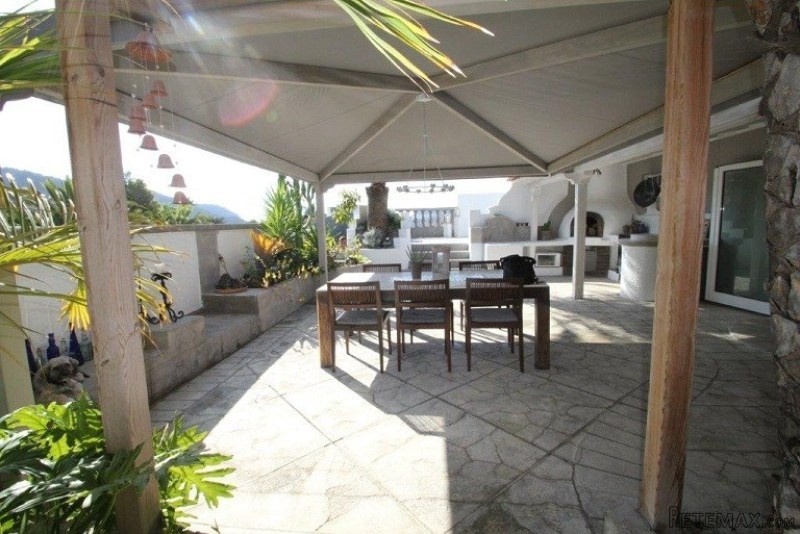 House in Tauro with Amazing Sea Views