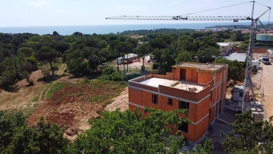 Poreč: Moderan stan s krovnom terasom atraktivnog pogleda pr - 2