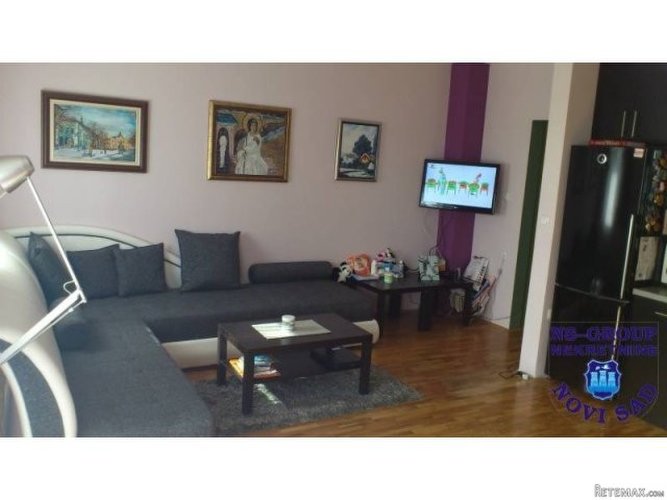 Prodajem Stan-Apartman,Detelinara