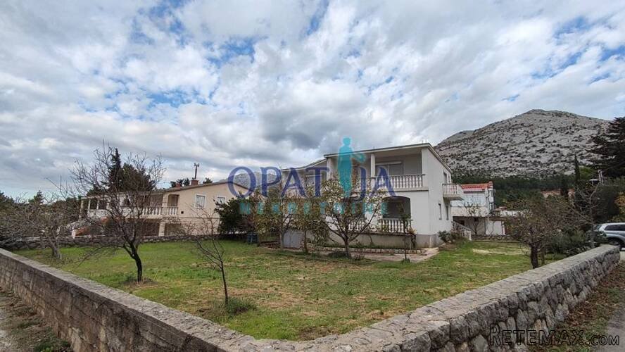 Starigrad, kuća sa podrumom i vrtom 80 m do mora - 3