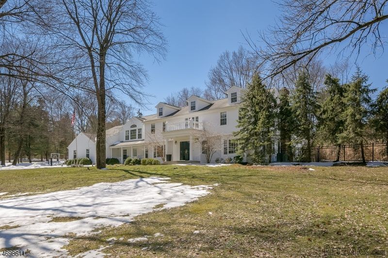 6 bedroom Detached House For Sale: 133..