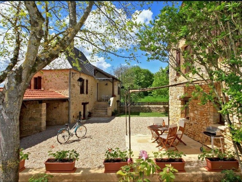 Well Renovated Stone House With 3..