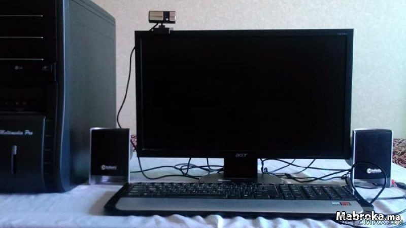 Pc acer bonne qualitée avec accesoires..
