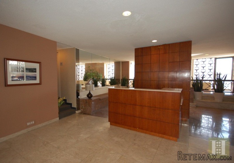 1 bedroom Apartment For Sale: 2400.. - 2