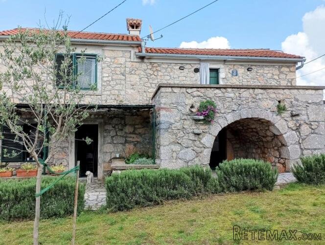 OTOK KRK,MALINSKA - kamena kuća s bazenom - 2