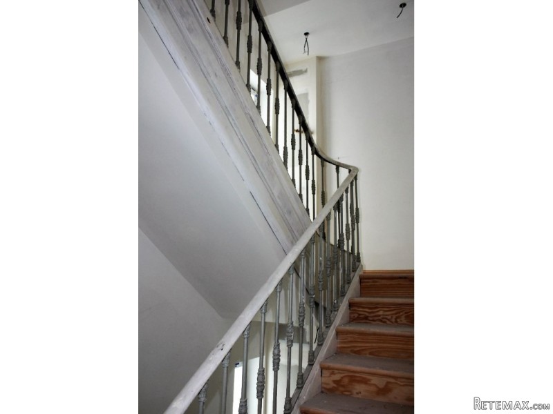 T1 Lisbon Apartment for Sale in Arroios