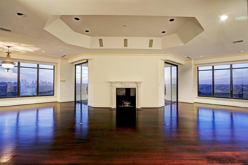 3 bedroom Flat For Sale: 2121 Kirby.. - 2