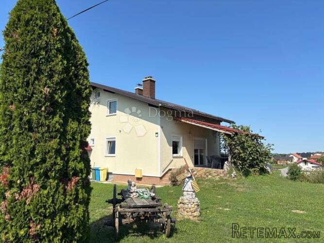 KUĆA S POGLEDOM NA IVANČICU !