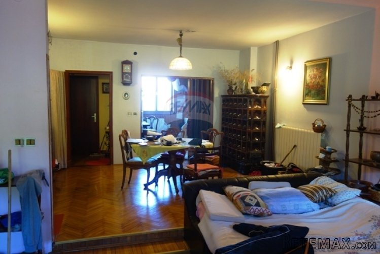 KUĆA SA 3 STANA U VALDEBEKU - 5