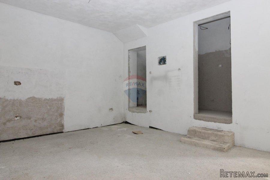 ISTRA, PIĆAN - Renovirana kamena kuća na trgu - 2