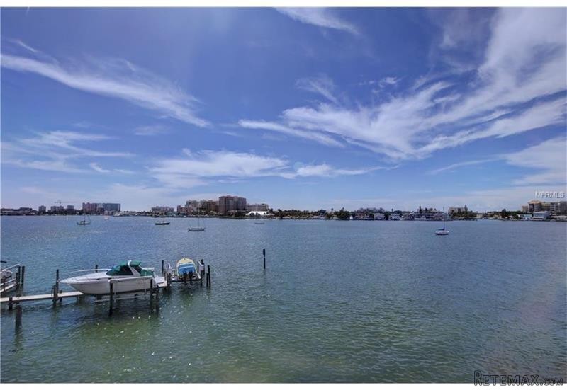 2 bedroom Property For Sale: 644 ISLAND..