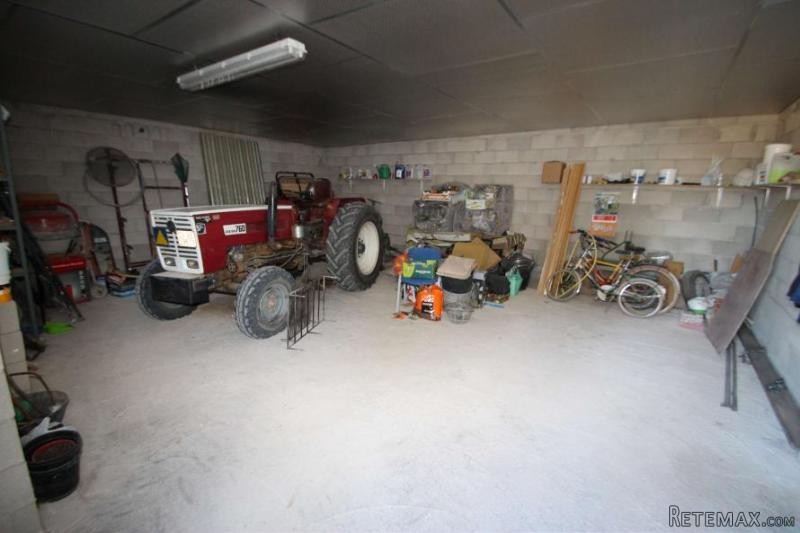 Double garage with plot of land that.. - 2
