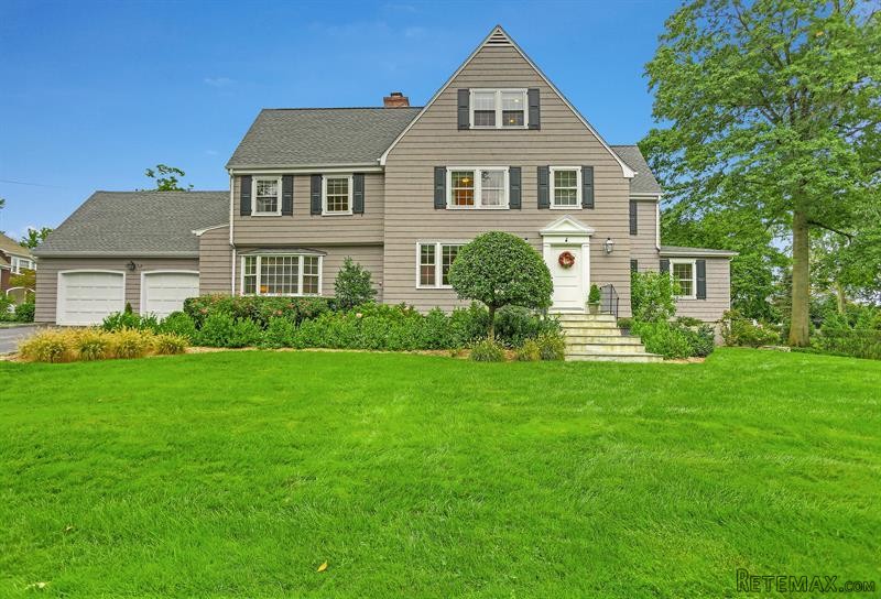 6 bedroom House For Sale: 74 Willowmere..