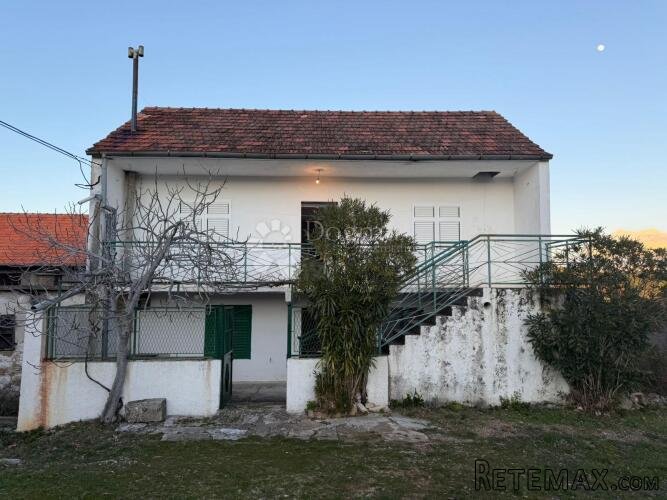 Prilika! Samostojeća kuća s dvorištem – Sonković kod Skradin - 3