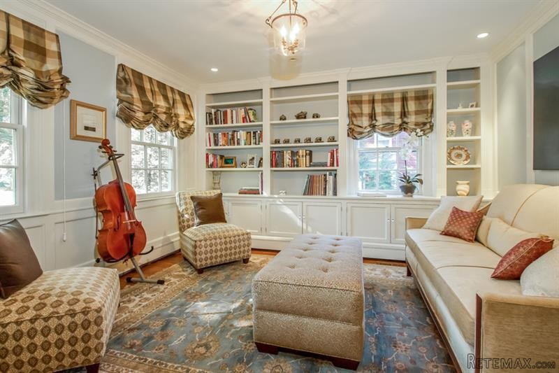 5 bedroom House For Sale: 119 Lockwood.. - 2