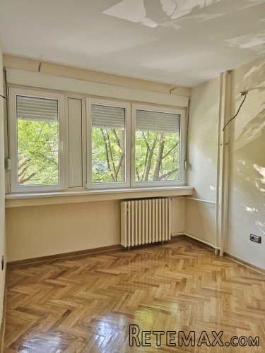 Prodajem 3.5 stan u Narodnih heroja,Blok 33,LUX - 10