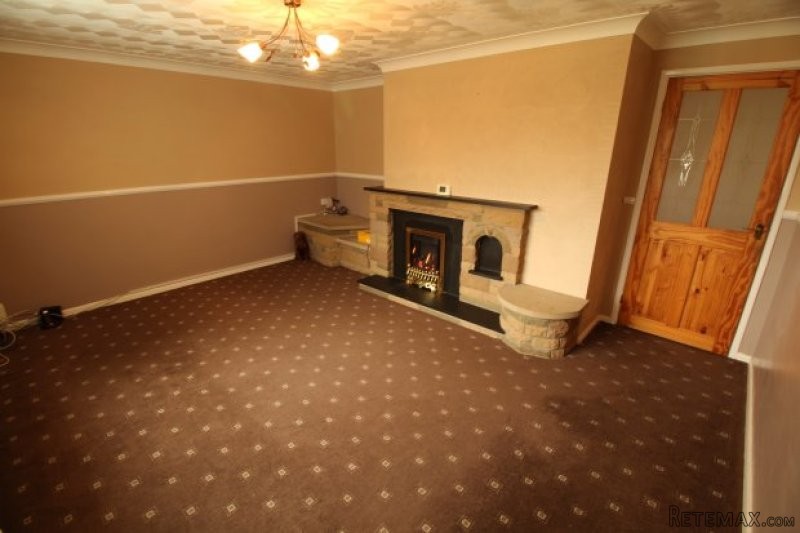3 bedroom, Semi-detached House house.. - 2