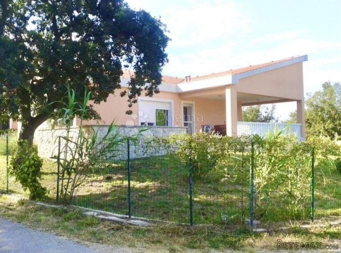 Moderna vila nadomak mora - 2