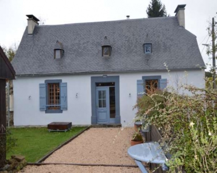 Lovely hamlet cottage in the Baronnies..