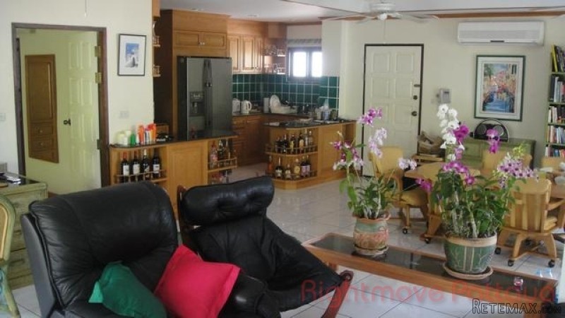 1 Bedroom Condo for sale in Jomtien -.. - 2