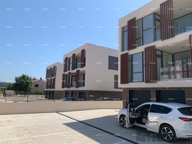 Prodaja stana u novom, modernom stambenom komplesku, Rovinj..