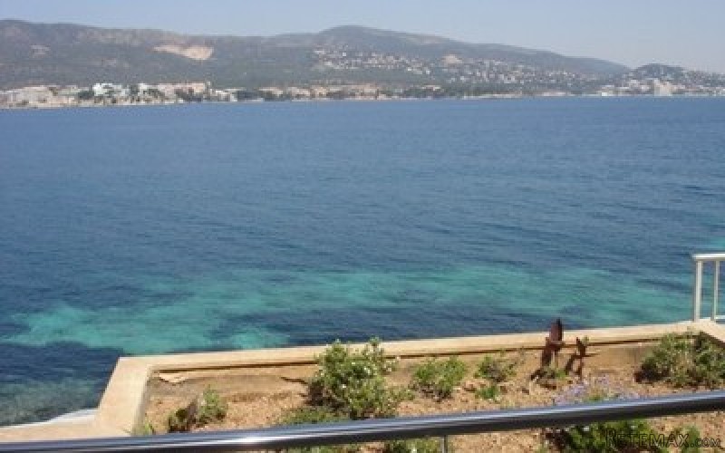 Frontline Apartment with fantastic sea..
