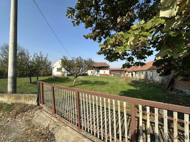 Seosko domacinstvo 285ari Grncara-Loznica
