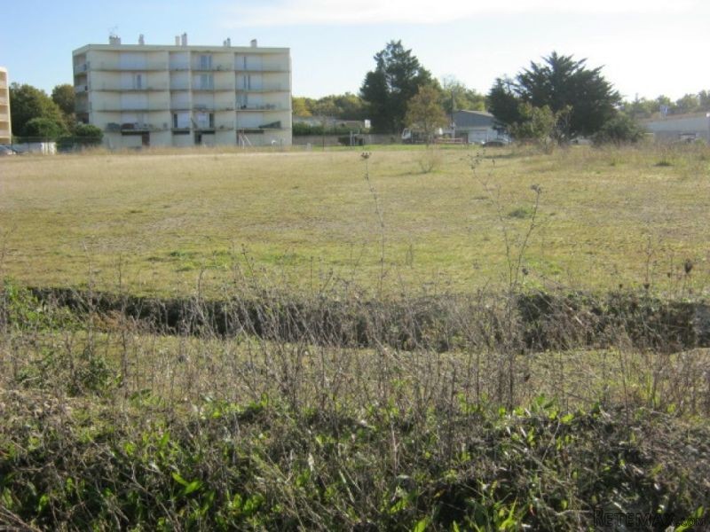 Plot of land of about 4332 m2 in Royan - 2