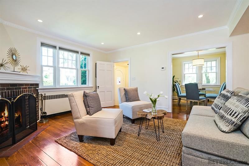 4 bedroom House For Sale: 86 Windsor.. - 2