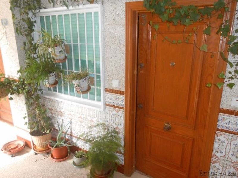 RS281, Spacious 1 bed apartment in..