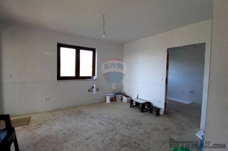 Dvojna kuća sa okućnicom nedaleko Poreča - 4