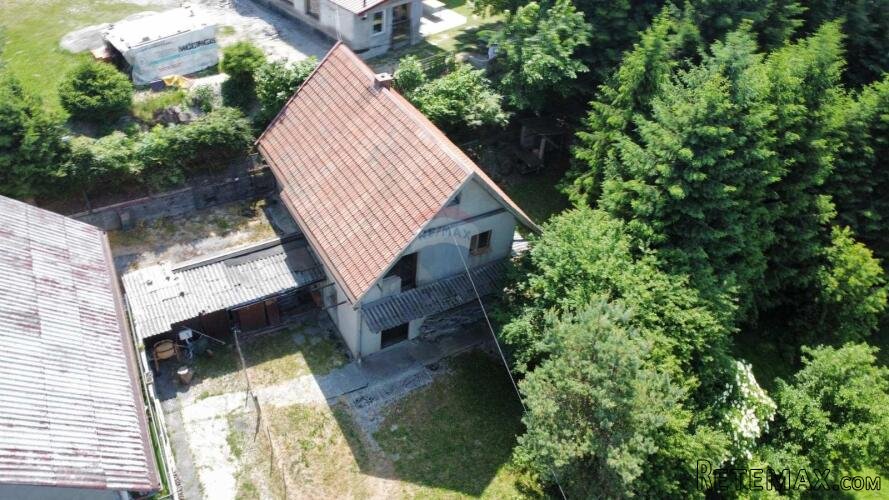 Građevinsko zemljište sa gospodarskom zgradom - Lokve, 1500 - 2