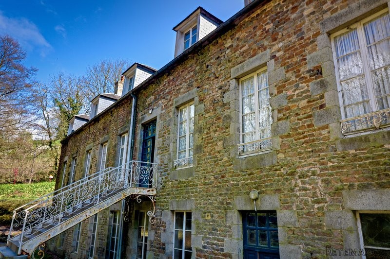 Vast Character House with Huge Potential - 2