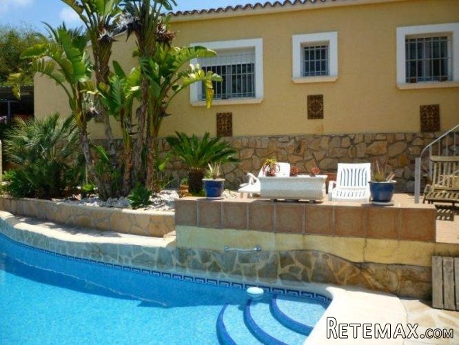 This elegant and very comfortable house with large pool.. - 3