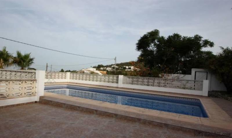 4 Bedroom 2 Bathroom Villa In Orba.. - 2