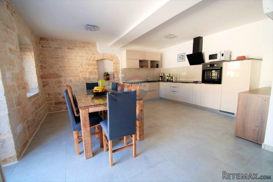 Rovinj,7km predivno renovirana kamena autohtona kuća-210m2- - 4